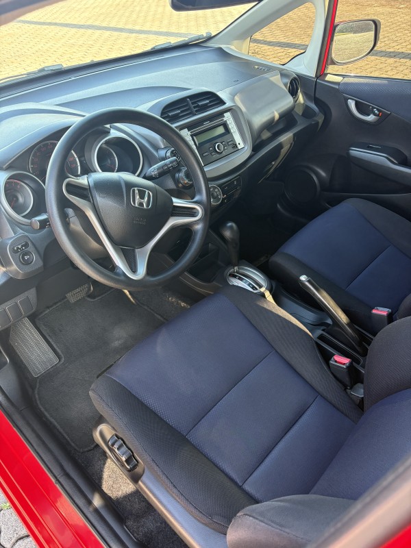 FIT 1.4 LX 8V GASOLINA 4P AUTOMÁTICO - 2013 - FARROUPILHA