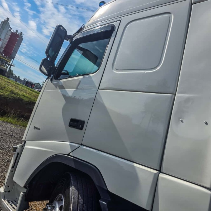 FH 440 GLOBETROTTER 6X2 - 2011 - GARIBALDI