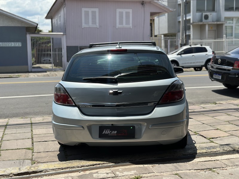 VECTRA 2.0 SFI GT HATCH 8V FLEX 4P MANUAL - 2011 - CAXIAS DO SUL