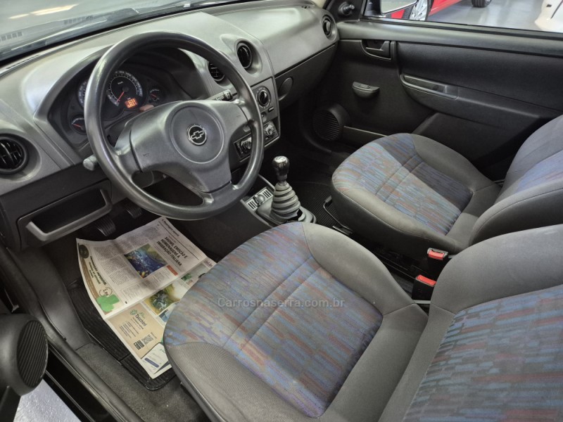 CELTA 1.0 MPFI VHC LIFE 8V FLEX 2P MANUAL - 2009 - GARIBALDI