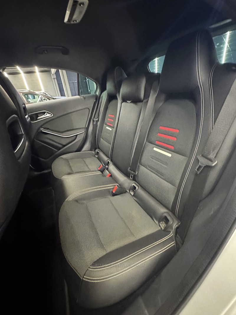 A 200 1.6 TURBO 16V GASOLINA 4P AUTOMÁTICO - 2017 - PASSO FUNDO