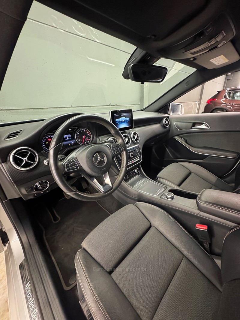 A 200 1.6 TURBO 16V GASOLINA 4P AUTOMÁTICO - 2017 - PASSO FUNDO