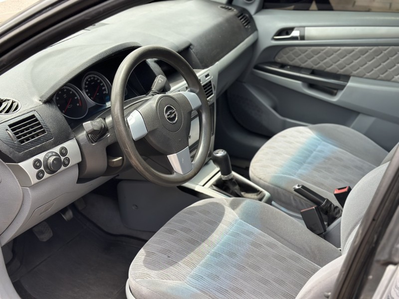 VECTRA 2.0 MPFI ELEGANCE 8V FLEX 4P MANUAL - 2006 - CAXIAS DO SUL