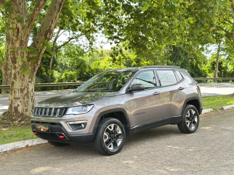 COMPASS 2.0 TRAILHAWK TD350 TURBO DIESEL 4X4 4P AUTOMÁTICO - 2017 - DOIS IRMãOS