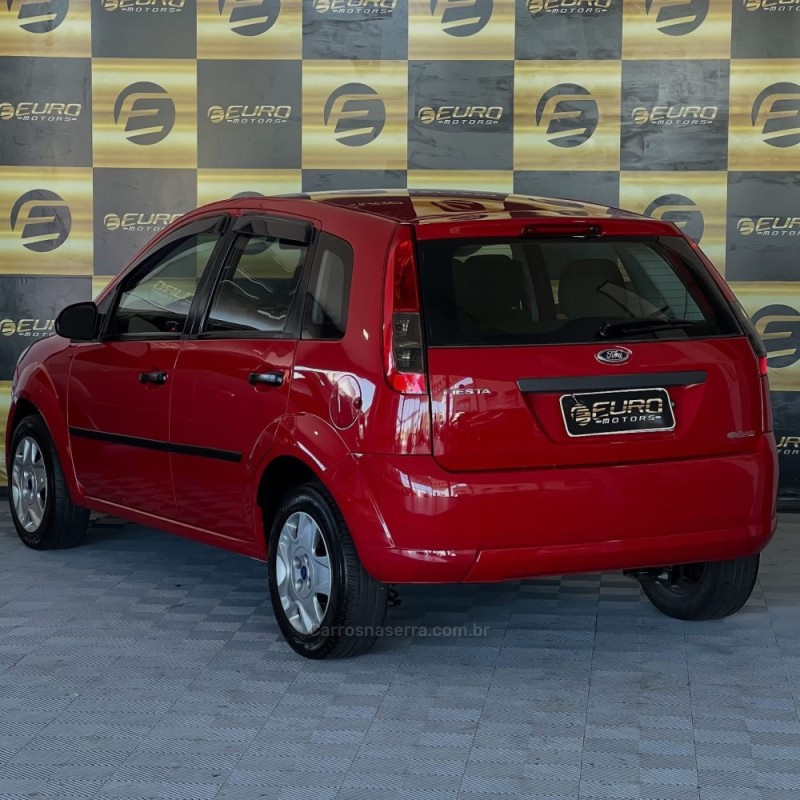 FIESTA 1.0 MPI CLASS 8V FLEX 4P MANUAL - 2013 - PORTãO