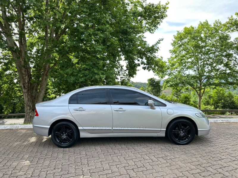 CIVIC 1.8 EXS 16V FLEX 4P AUTOMÁTICO - 2008 - DOIS IRMãOS