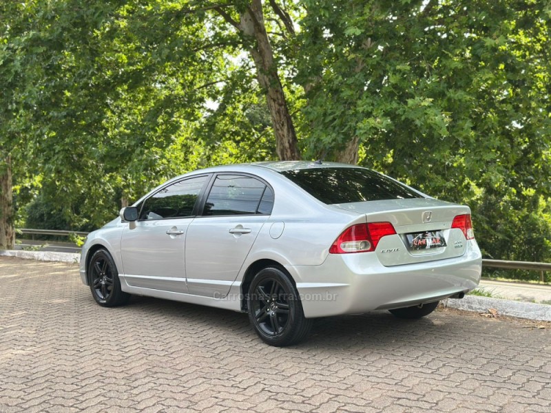 CIVIC 1.8 EXS 16V FLEX 4P AUTOMÁTICO - 2008 - DOIS IRMãOS