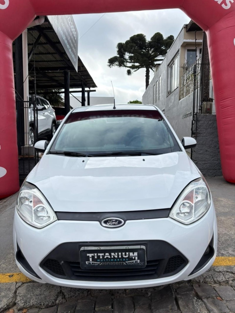 FIESTA 1.6 ROCAM SE SEDAN 8V FLEX 4P MANUAL - 2014 - SãO FRANCISCO DE PAULA