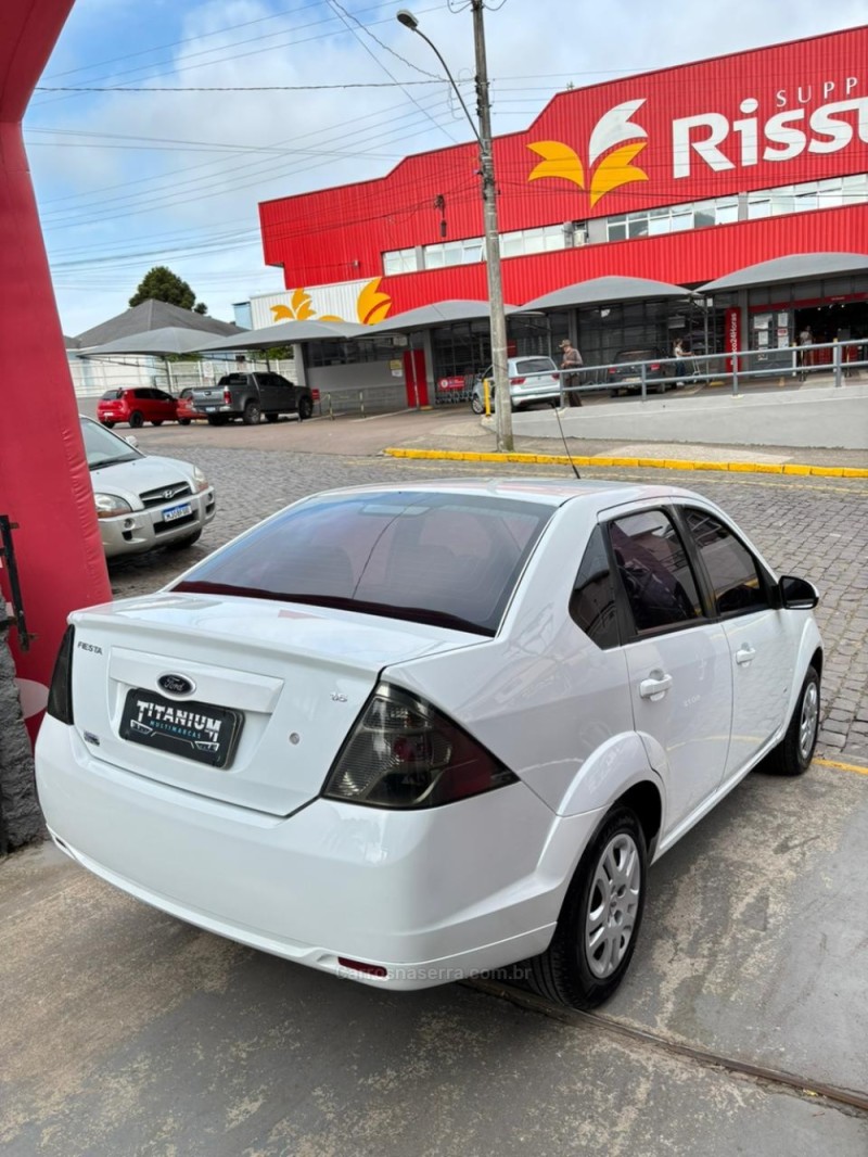 FIESTA 1.6 ROCAM SE SEDAN 8V FLEX 4P MANUAL - 2014 - SãO FRANCISCO DE PAULA