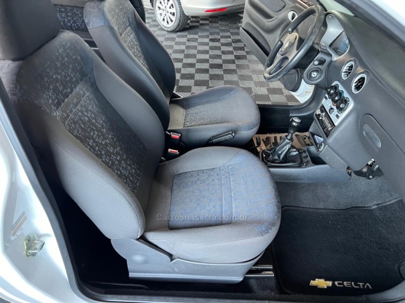 CELTA 1.0 MPFI SUPER 8V FLEX 2P MANUAL - 2005 - CAXIAS DO SUL