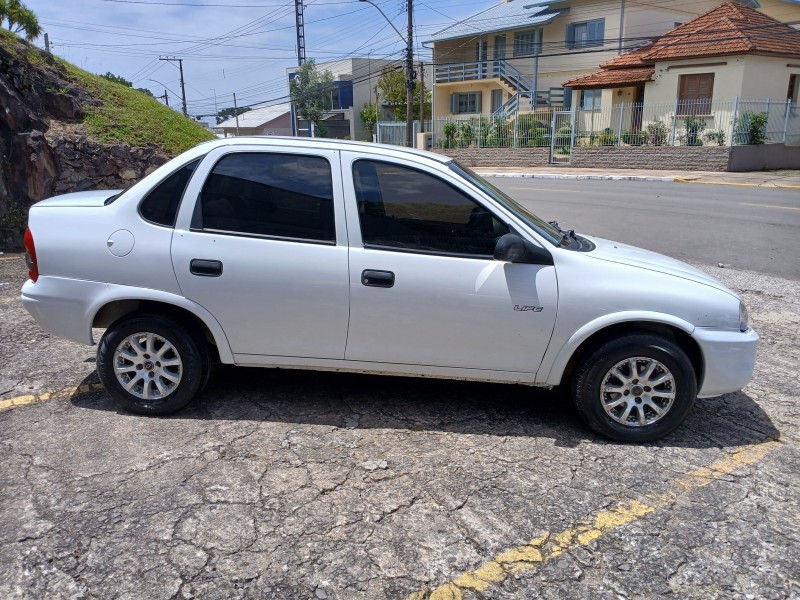 CLASSIC 1.0 MPFI LIFE 8V FLEX 4P MANUAL - 2008 - FARROUPILHA