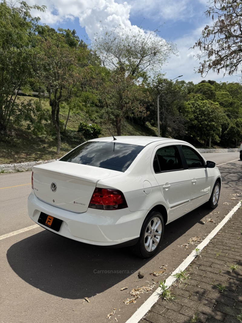 VOYAGE 1.6 MI COMFORTLINE 8V FLEX 4P AUTOMATIZADO - 2012 - NOVA ARAçá