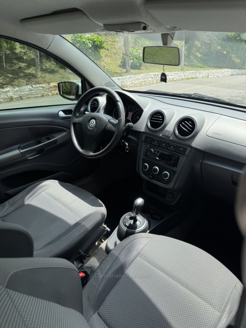 VOYAGE 1.6 MI COMFORTLINE 8V FLEX 4P AUTOMATIZADO - 2012 - NOVA ARAçá