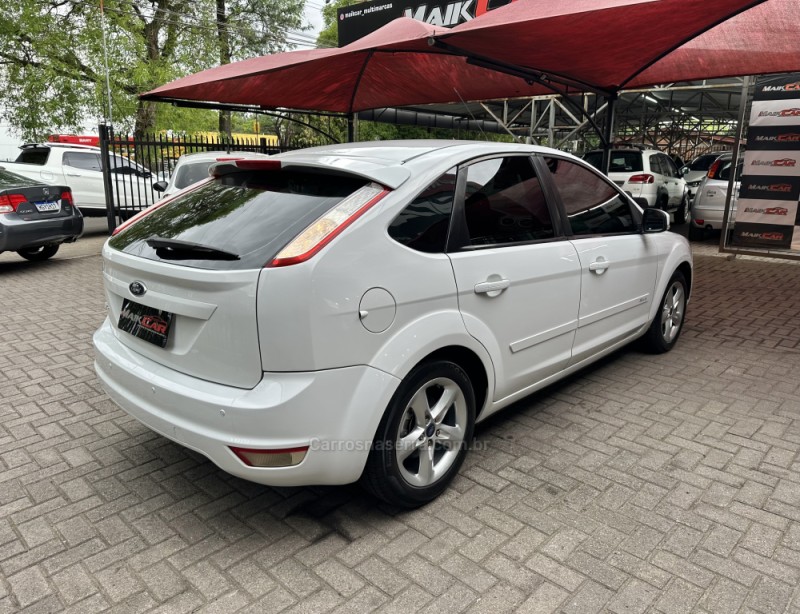 FOCUS 1.6 GLX 16V FLEX 4P MANUAL - 2013 - ESTâNCIA VELHA