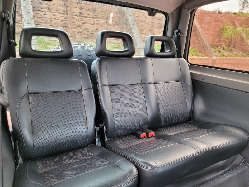 T4 3.2 TGV 4X4 16V TURBO DIESEL 2P MANUAL - 2013 - CARLOS BARBOSA