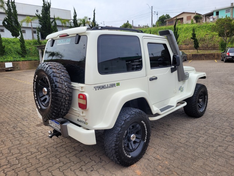 T4 3.2 TGV 4X4 16V TURBO DIESEL 2P MANUAL - 2013 - CARLOS BARBOSA