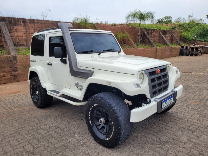 T4 3.2 TGV 4X4 16V TURBO DIESEL 2P MANUAL - 2013 - CARLOS BARBOSA