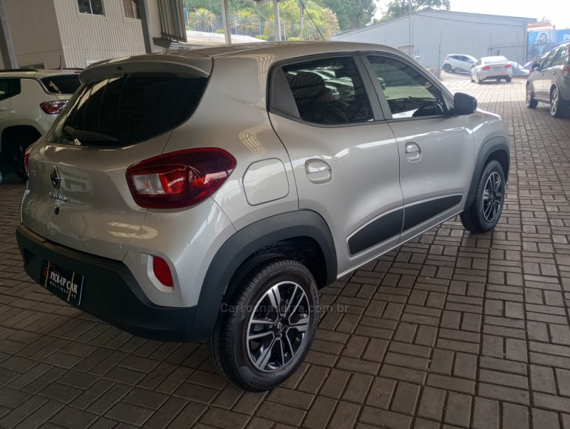 KWID 1.0 12V SCE FLEX INTENSE MANUAL - 2025 - CAXIAS DO SUL