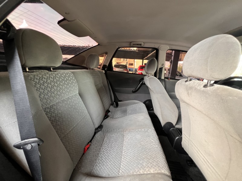 VECTRA 2.0 MPFI EXPRESSION 8V FLEX 4P MANUAL - 2005 - BOM PRINCíPIO