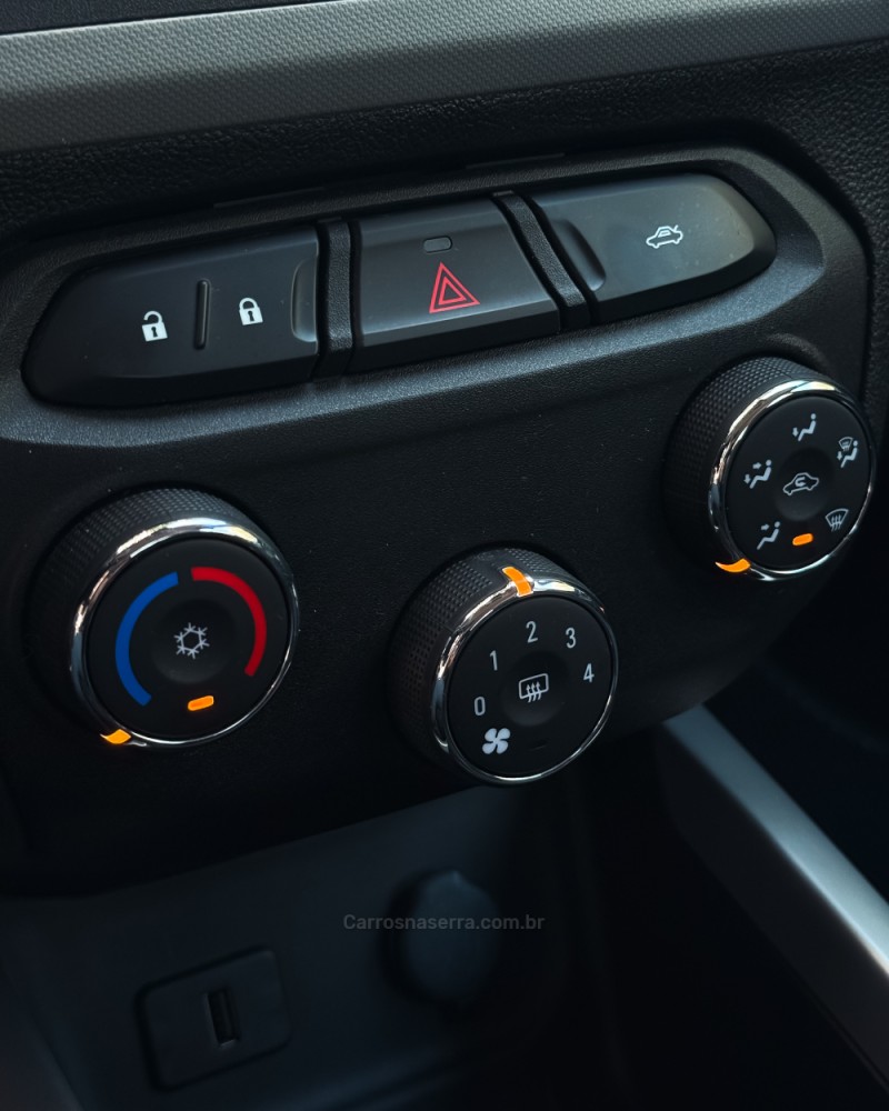 ONIX 1.0 MPFI LT 8V FLEX 4P MANUAL - 2019 - NOVO HAMBURGO