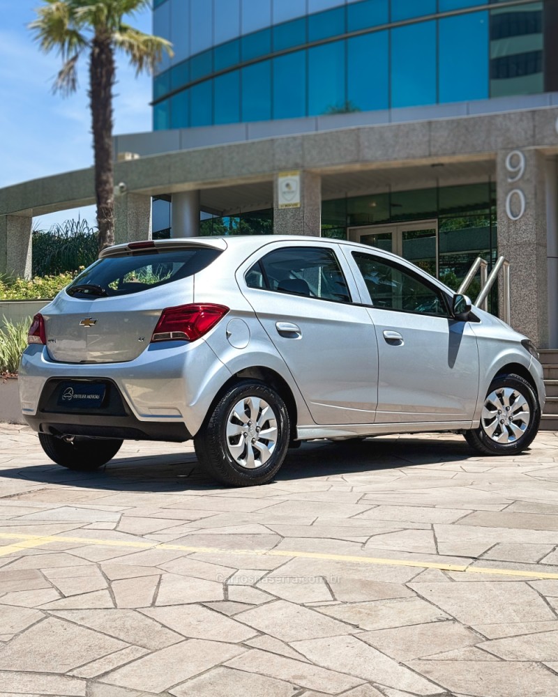 ONIX 1.0 MPFI LT 8V FLEX 4P MANUAL - 2019 - NOVO HAMBURGO