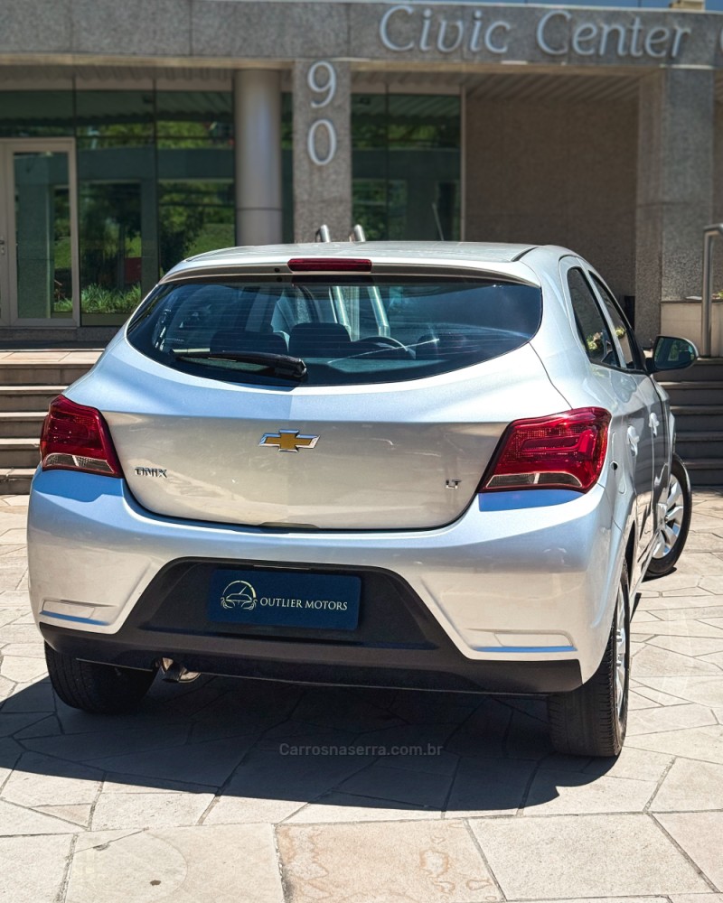 ONIX 1.0 MPFI LT 8V FLEX 4P MANUAL - 2019 - NOVO HAMBURGO