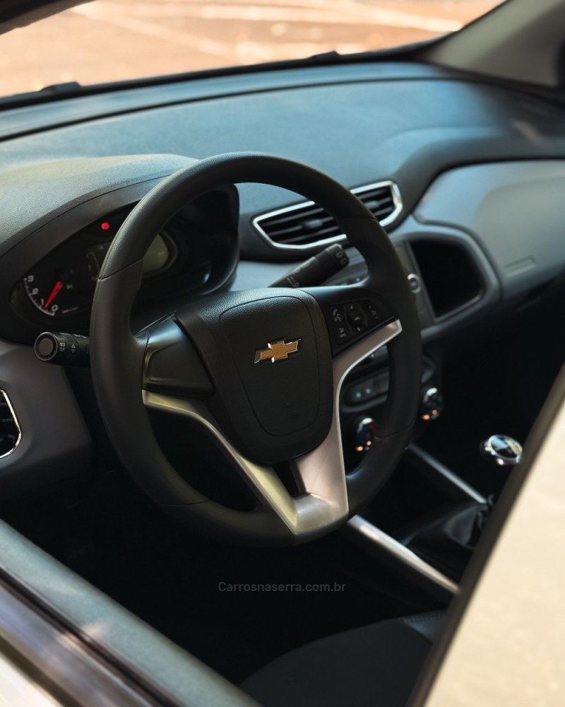 ONIX 1.0 MPFI LT 8V FLEX 4P MANUAL - 2019 - NOVO HAMBURGO