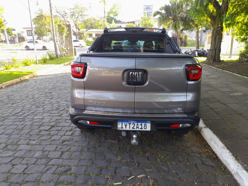 TORO 2.0 16V TURBO FREEDOM 4X4 DIESEL 4P MANUAL - 2018 - FARROUPILHA