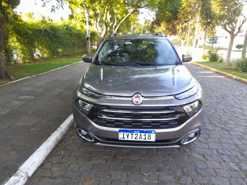 TORO 2.0 16V TURBO FREEDOM 4X4 DIESEL 4P MANUAL - 2018 - FARROUPILHA