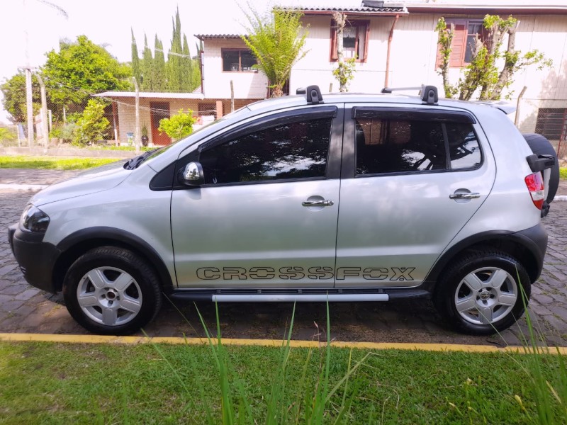 CROSSFOX 1.6 MI FLEX 8V 4P MANUAL - 2007 - FARROUPILHA