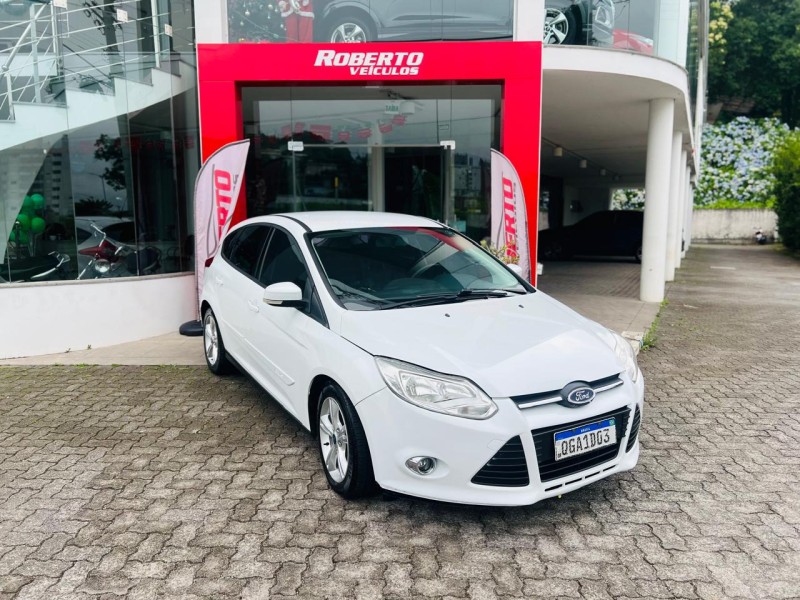 FOCUS 1.6 SE 16V FLEX 4P AUTOMÁTICO