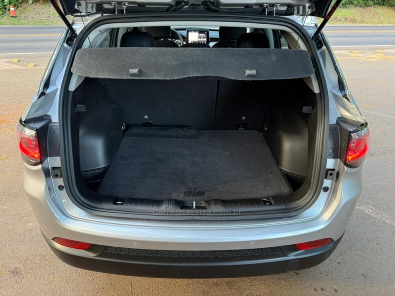 COMPASS 1.3 LONGITUDE T270 16V TURBO FLEX 4P AUTOMÁTICO - 2024 - DOIS IRMãOS