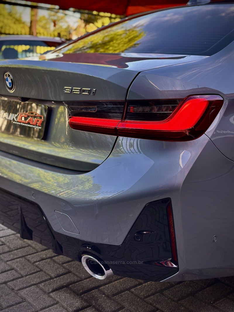 320I 2.0 M SPORT 16V TURBO GASOLINA 4P AUTOMÁTICO - 2024 - ESTâNCIA VELHA