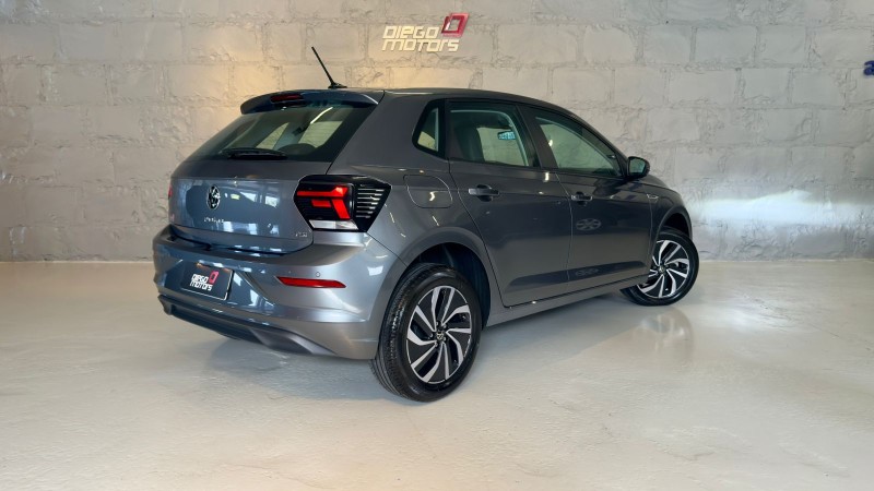 POLO 1.0 170 TSI 12V HIGHLINE FLEX 4P AUTOMÁTICO - 2025 - CAXIAS DO SUL