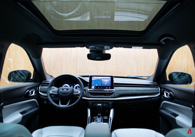 COMMANDER 1.3 OVERLAND T270 16V 4X2 TURBO FLEX 4P AUTOMÁTICO - 2023 - GARIBALDI