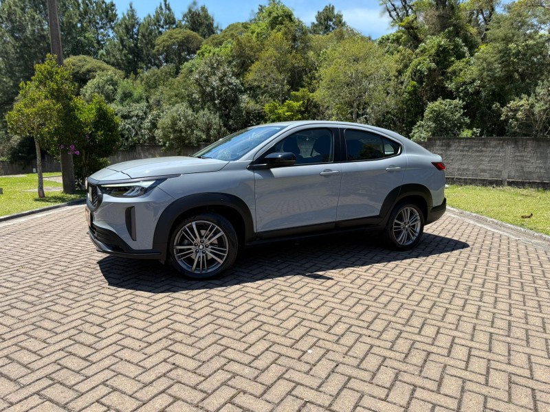 FASTBACK  - 2024 - CANELA