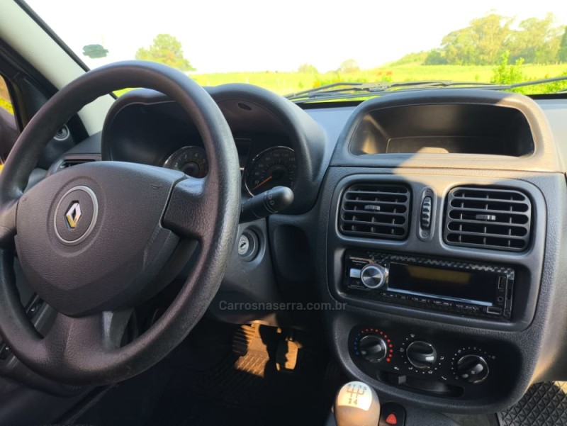 CLIO 1.0 EXPRESSION 16V FLEX 4P MANUAL - 2014 - CAXIAS DO SUL