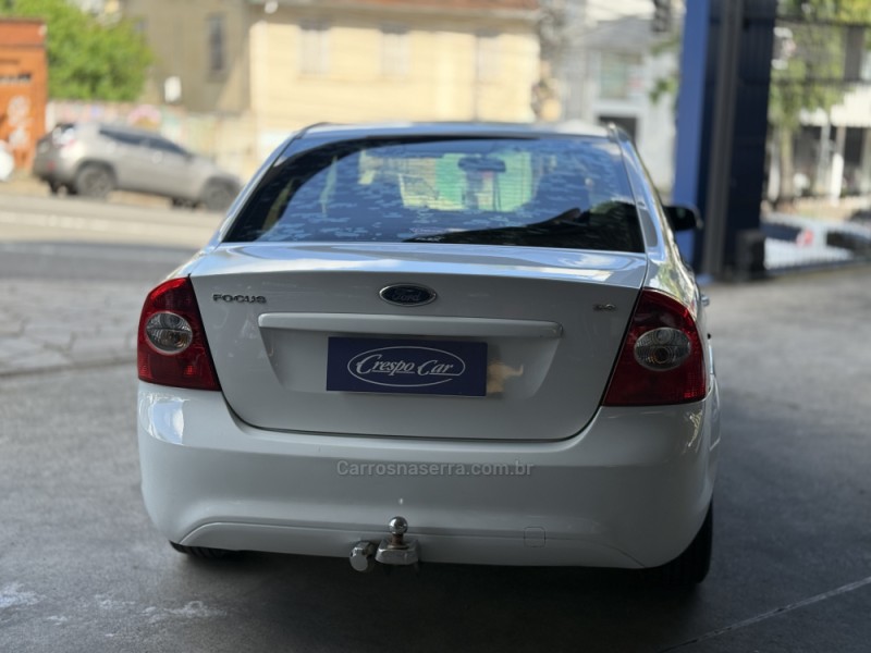 FOCUS 2.0 GLX SEDAN 16V FLEX 4P MANUAL - 2010 - CAXIAS DO SUL