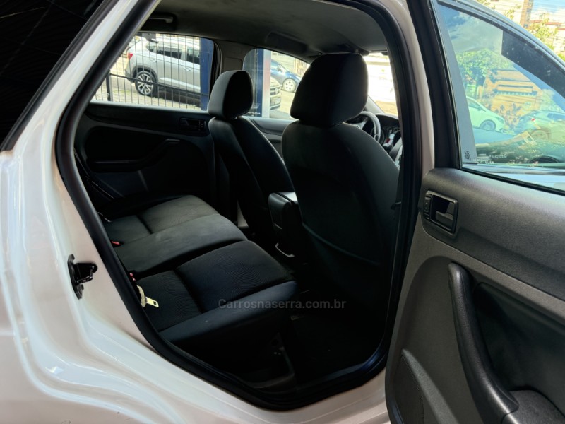 FOCUS 2.0 GLX SEDAN 16V FLEX 4P MANUAL - 2010 - CAXIAS DO SUL