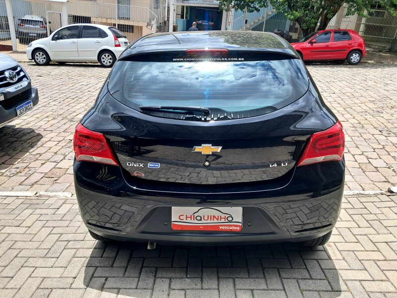 ONIX 1.4 MPFI LT 8V FLEX 4P MANUAL - 2018 - CAXIAS DO SUL