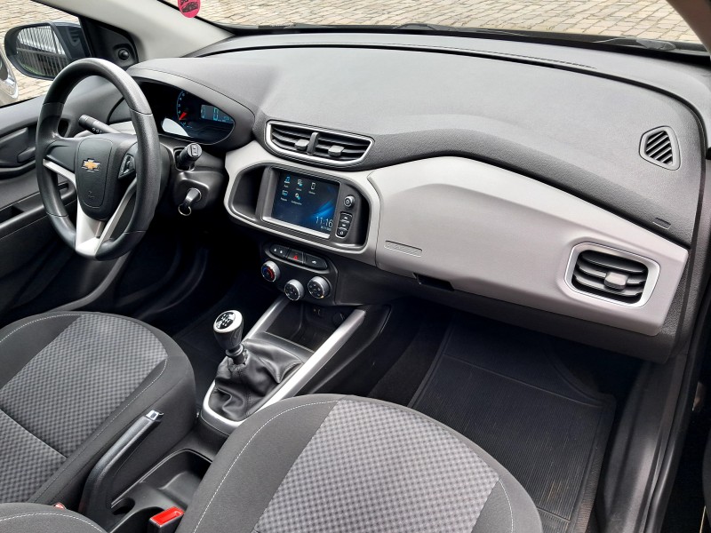 ONIX 1.4 MPFI LT 8V FLEX 4P MANUAL - 2018 - CAXIAS DO SUL