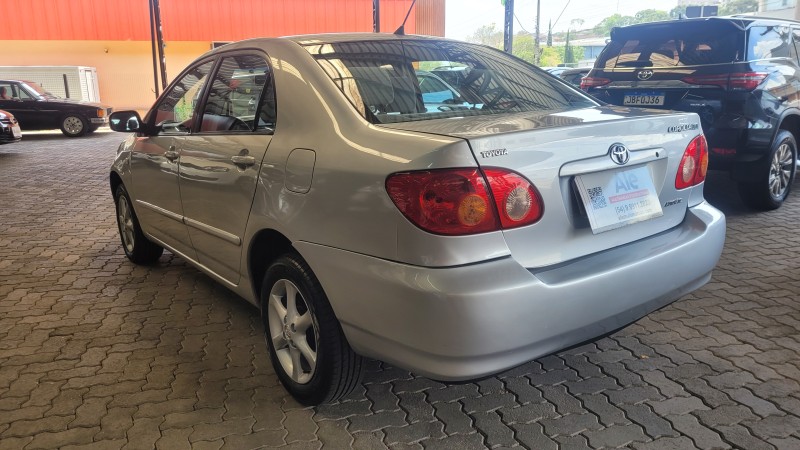 COROLLA 1.6 XLI 16V GASOLINA 4P AUTOMÁTICO - 2004 - GARIBALDI