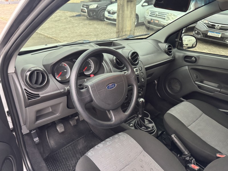 FIESTA 1.6 MPI HATCH 8V FLEX 4P MANUAL - 2011 - DOIS IRMãOS