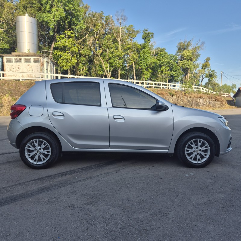 SANDERO 1.0 ZEN 12V FLEX 4P MANUAL - 2022 - FLORES DA CUNHA