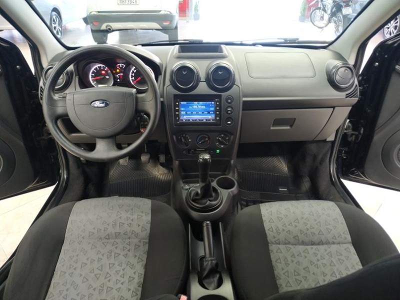 FIESTA 1.6 ROCAM SE SEDAN 8V FLEX 4P MANUAL - 2012 - CAXIAS DO SUL