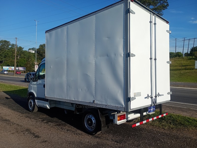 MASTER 2.5 DCI CHASSI CABINE L2H1 16V DIESEL 2P MANUAL - 2013 - FARROUPILHA