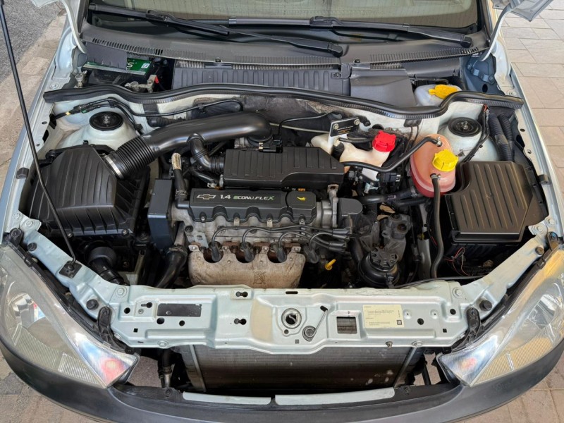 MONTANA 1.4 MPFI CONQUEST CS 8V FLEX 2P MANUAL - 2010 - FARROUPILHA