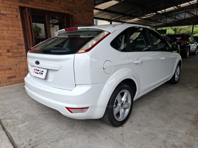 FOCUS 1.6 GLX 16V FLEX 4P MANUAL - 2013 - GARIBALDI