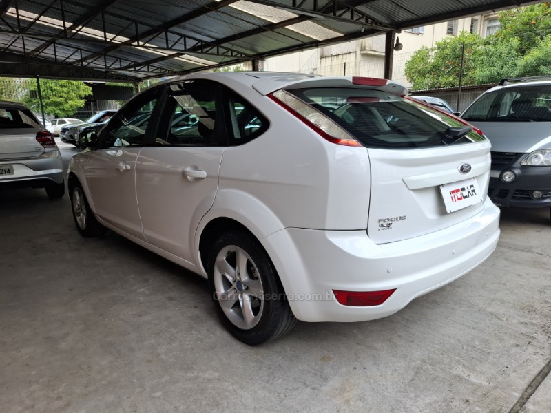 FOCUS 1.6 GLX 16V FLEX 4P MANUAL - 2013 - GARIBALDI