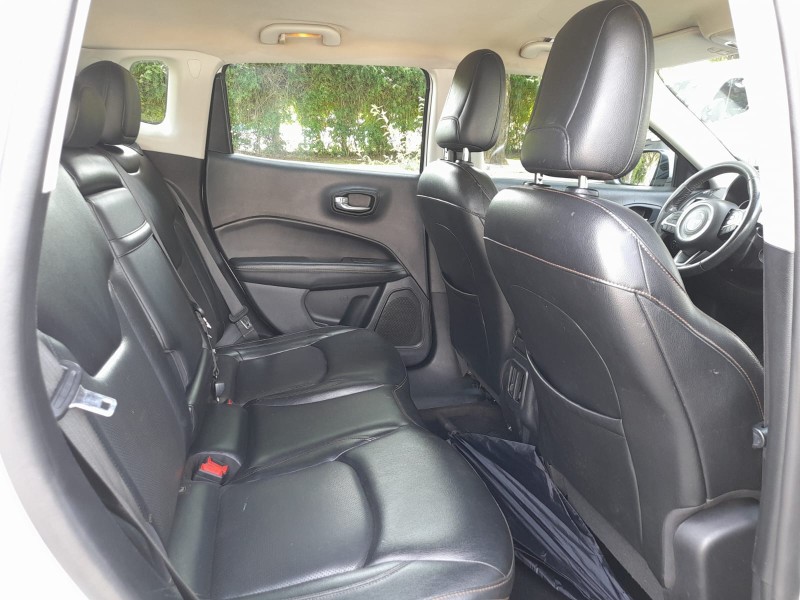 COMPASS 2.0 TRAILHAWK TD350 TURBO DIESEL 4X4 4P AUTOMÁTICO - 2018 - FARROUPILHA